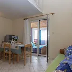 公寓 5 *