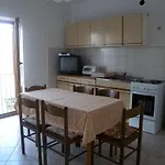 公寓 5 *