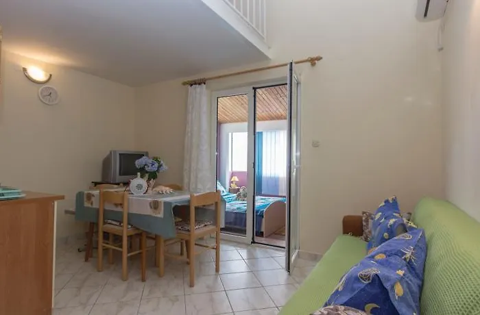 Appartement 5 *